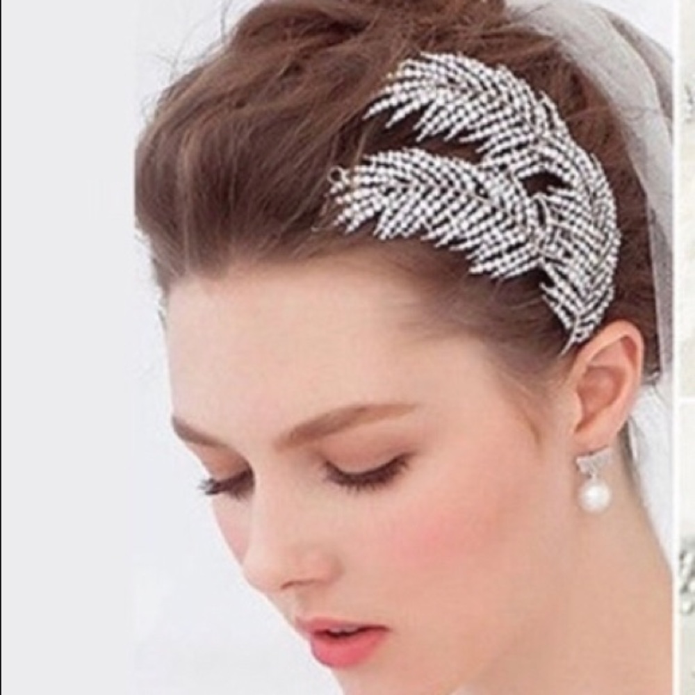 Rhinestone hair comb
